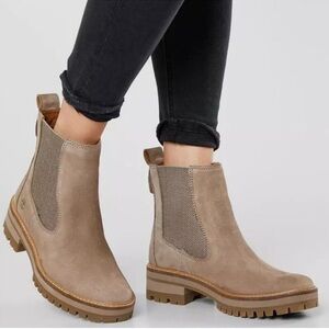 Timberland Women's Courmayeur Valley Chelsea Bootie